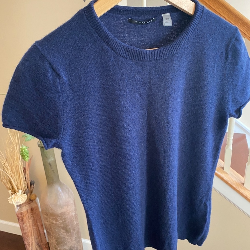 TAHARI 100% Cashmere Dark Blue Short Cap Sleeve Sweater Top Size M - Picture 4 of 11
